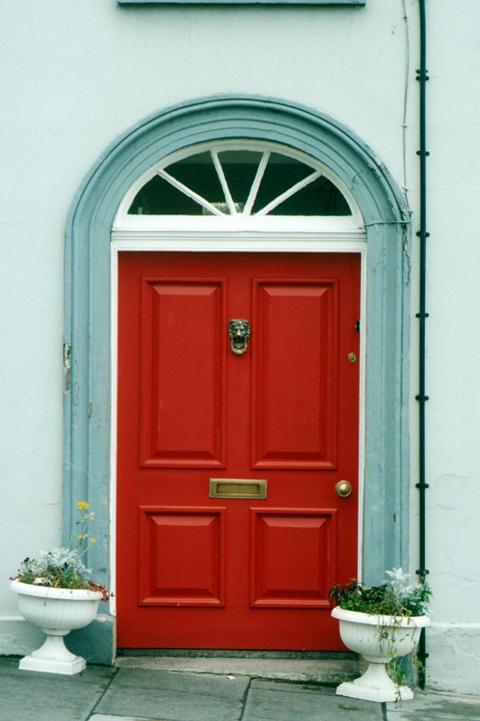 Rote-Tür-in-Nordirland