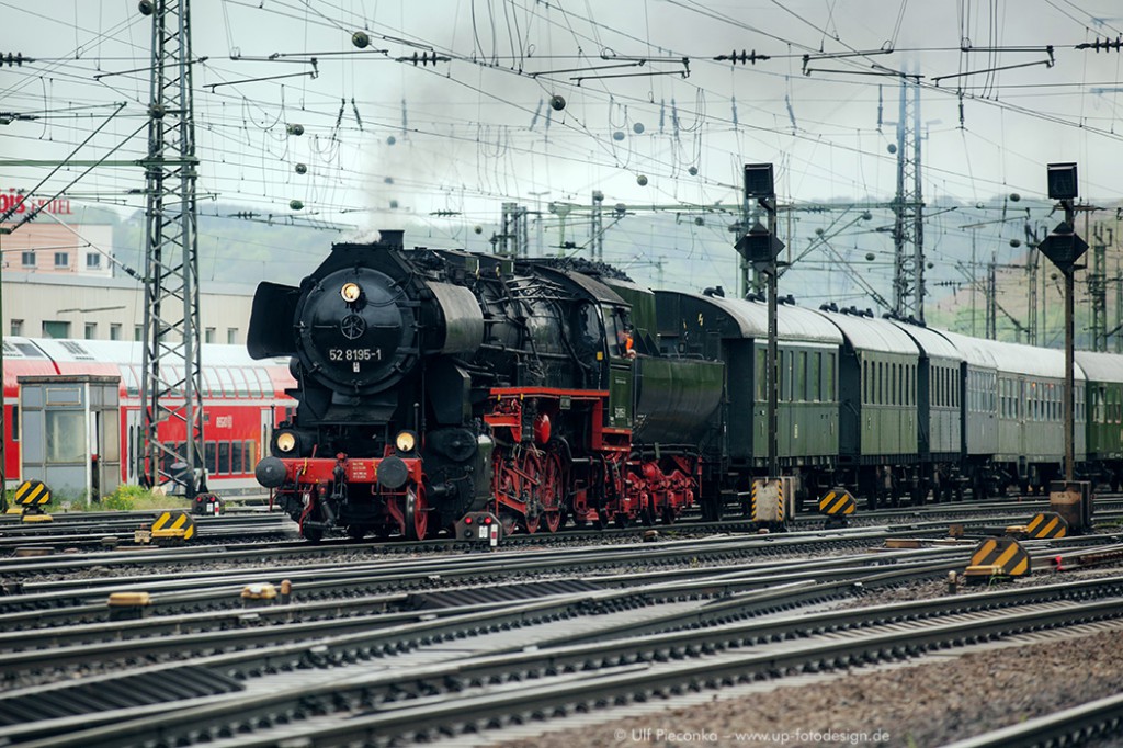 52-8195-Einfahrt-Würzburg-Hbf