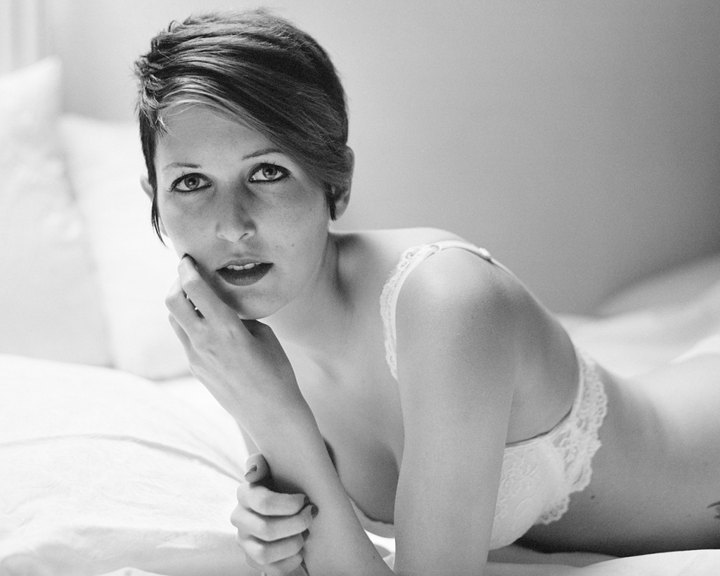 Film 1072 Boudoir - Ilford HP5 plus - Mamiya RB67 - Fotograf Ulf Pieconka - Würzburg