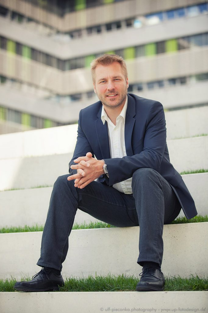 Businessportait Mann - Fotoshooting bei Fotograf Ulf Pieconka in Würzburg 5