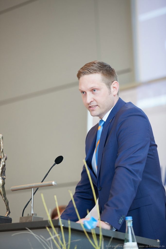 Christian Wewezow auf der Delegiertenversammlung in Schweinfurt