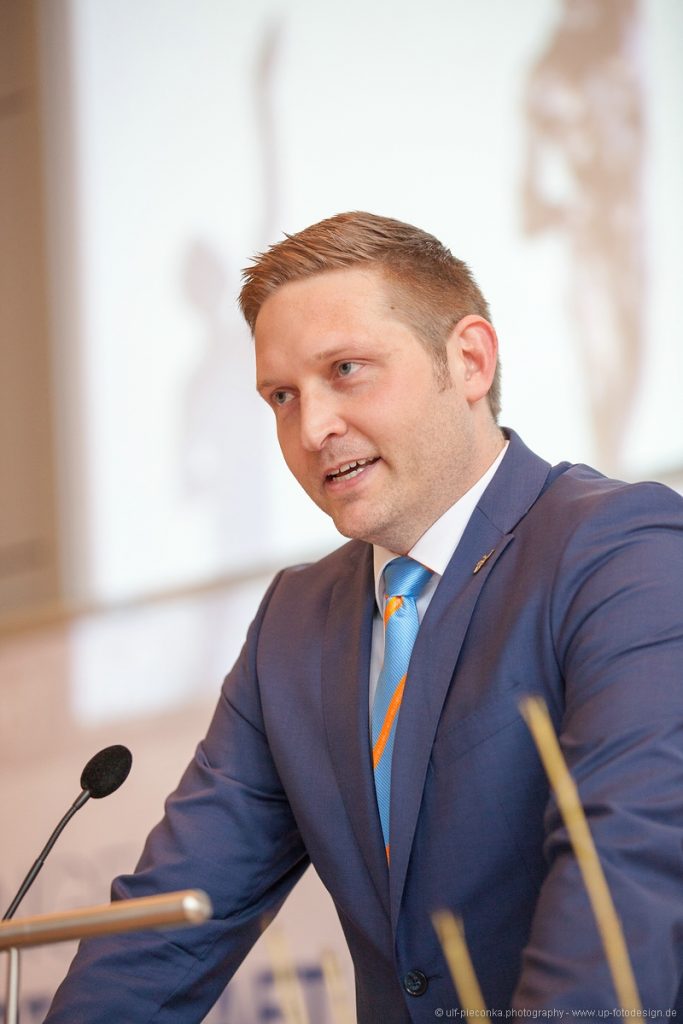 Christian Wewezow auf der Delegiertenversammlung in Schweinfurt - Fotograf Ulf Pieconka - Würzburg