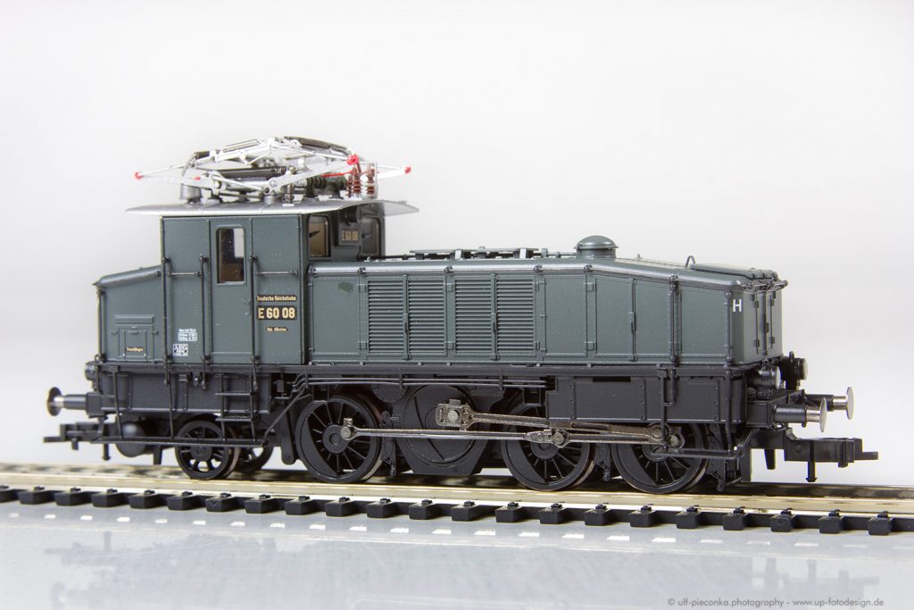Fleischmann E 60 08 - Spiegelung - Modelleisenbahn-Produktfoto Würzburg