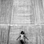 Nude in lack & white outdoor - Akt Schwarz-weiss